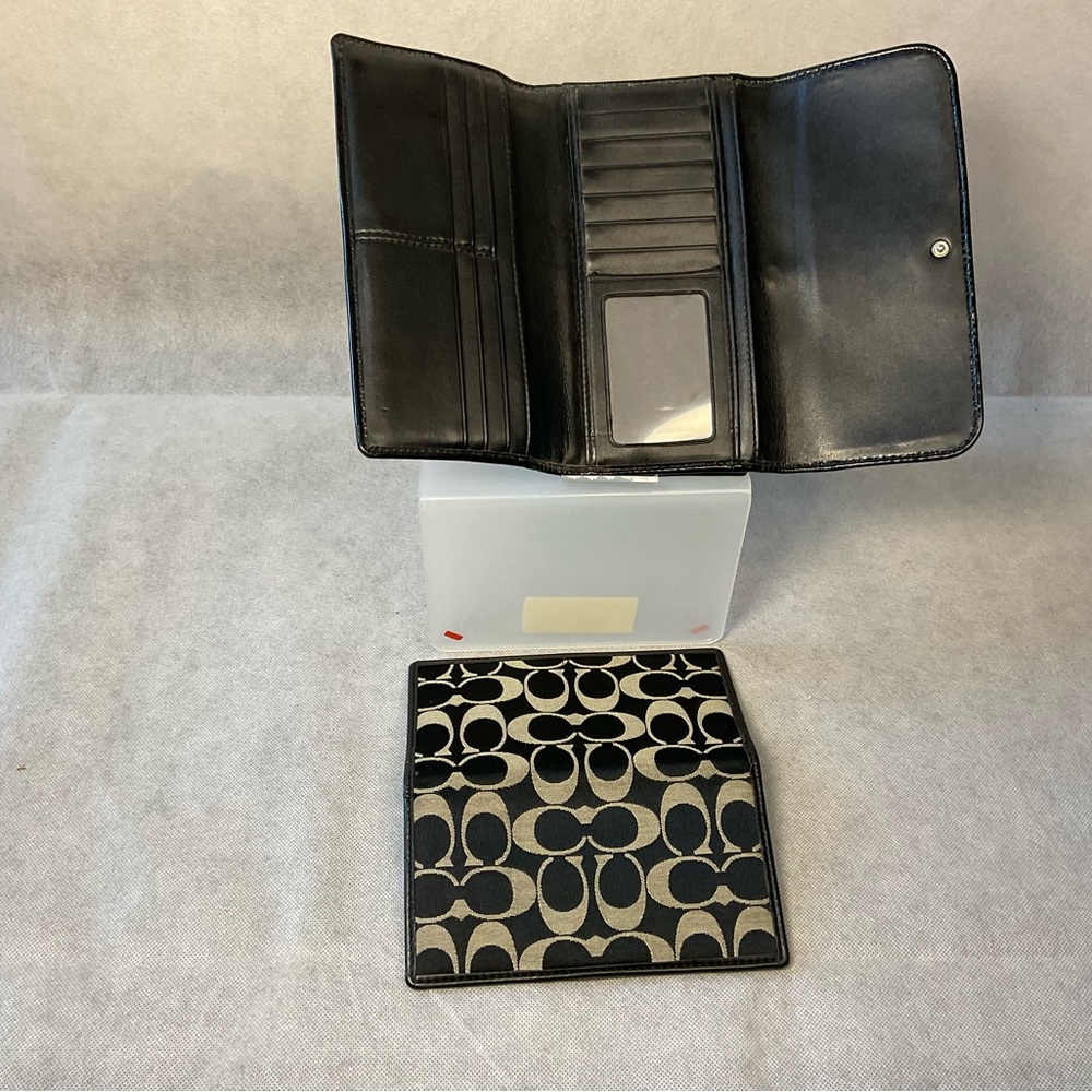 COACH Wallet Black & Grey Monogram Logo